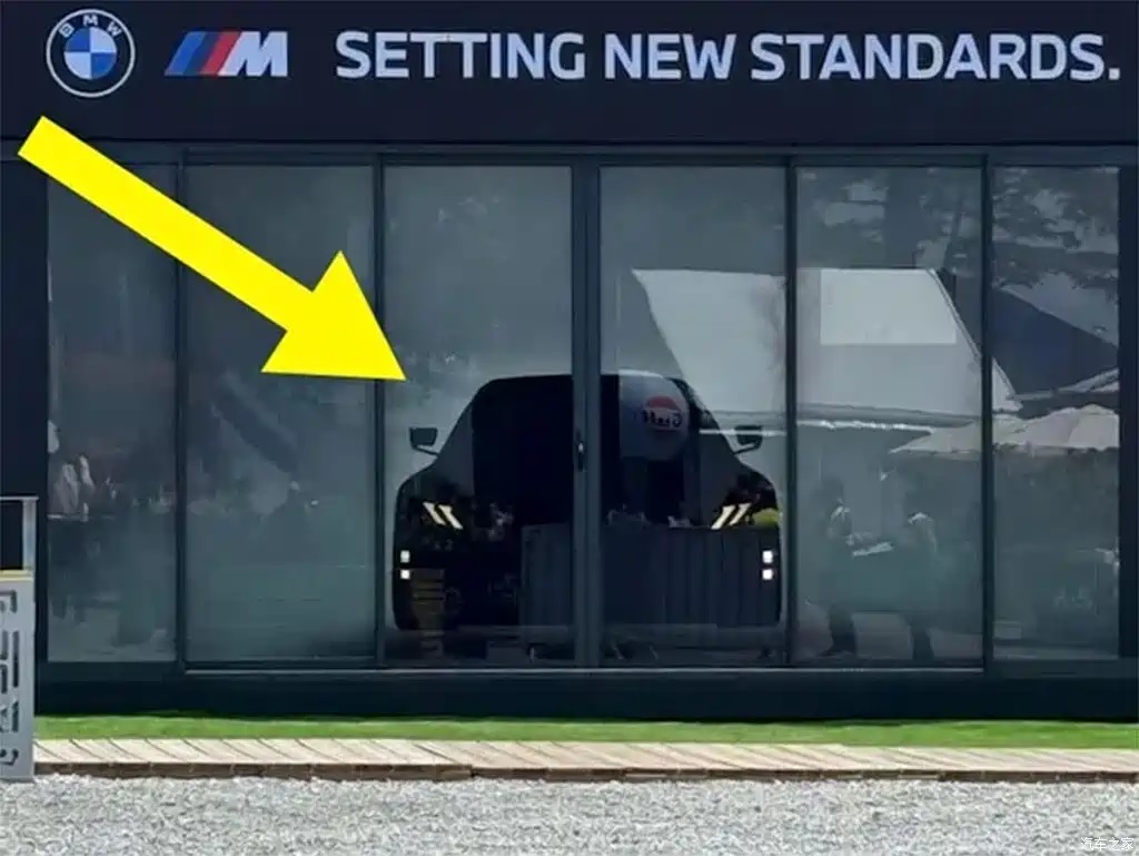 BMW M Concept Neue Klasse впервые засняли у трассы Ле-Ман