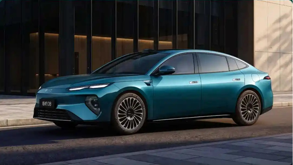 BYD разделит инженерный институт на 5 частей по брендам