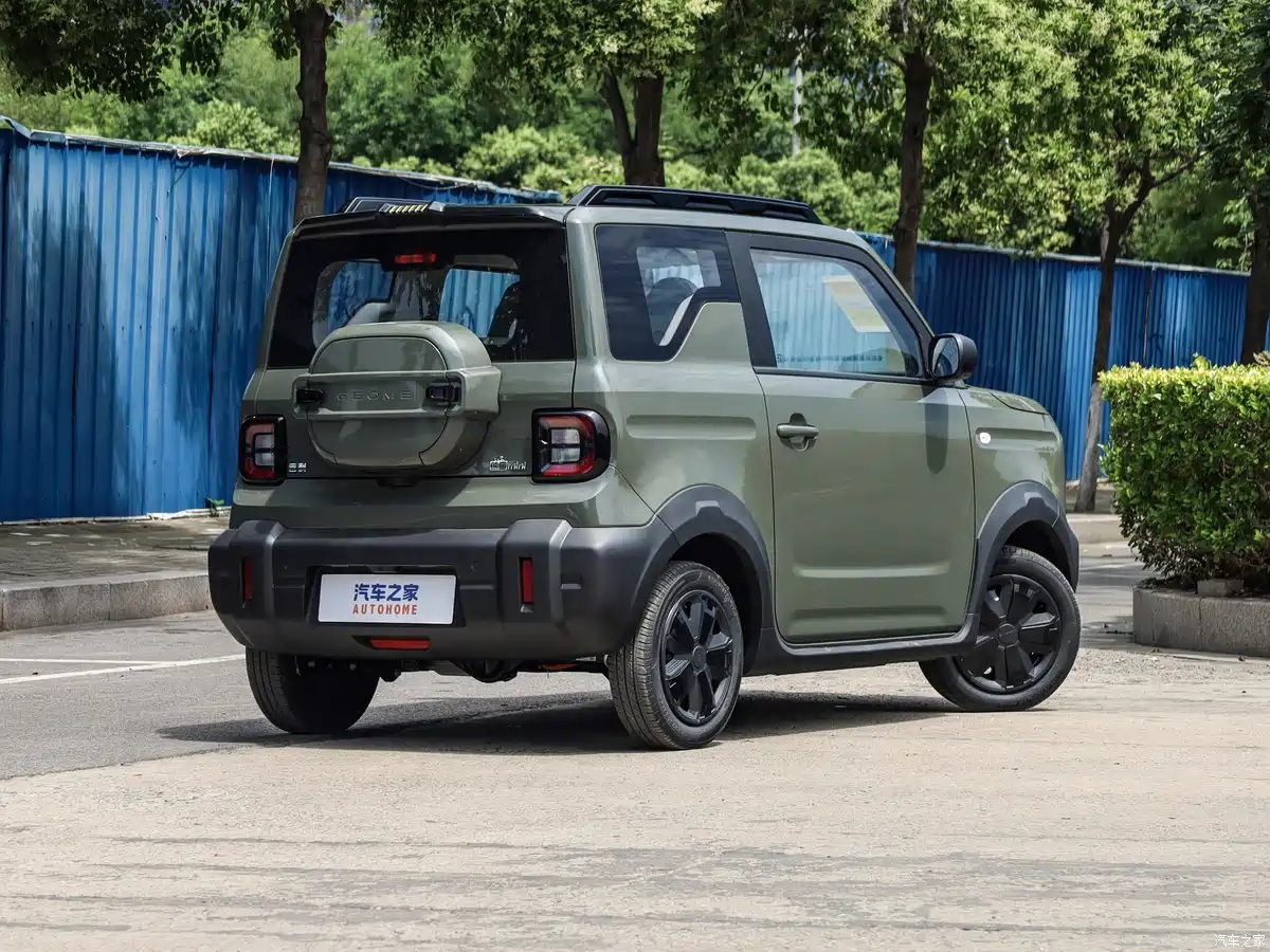 Geely представила Panda Warrior Edition за 460 000 рублей: авто уже показали на фото